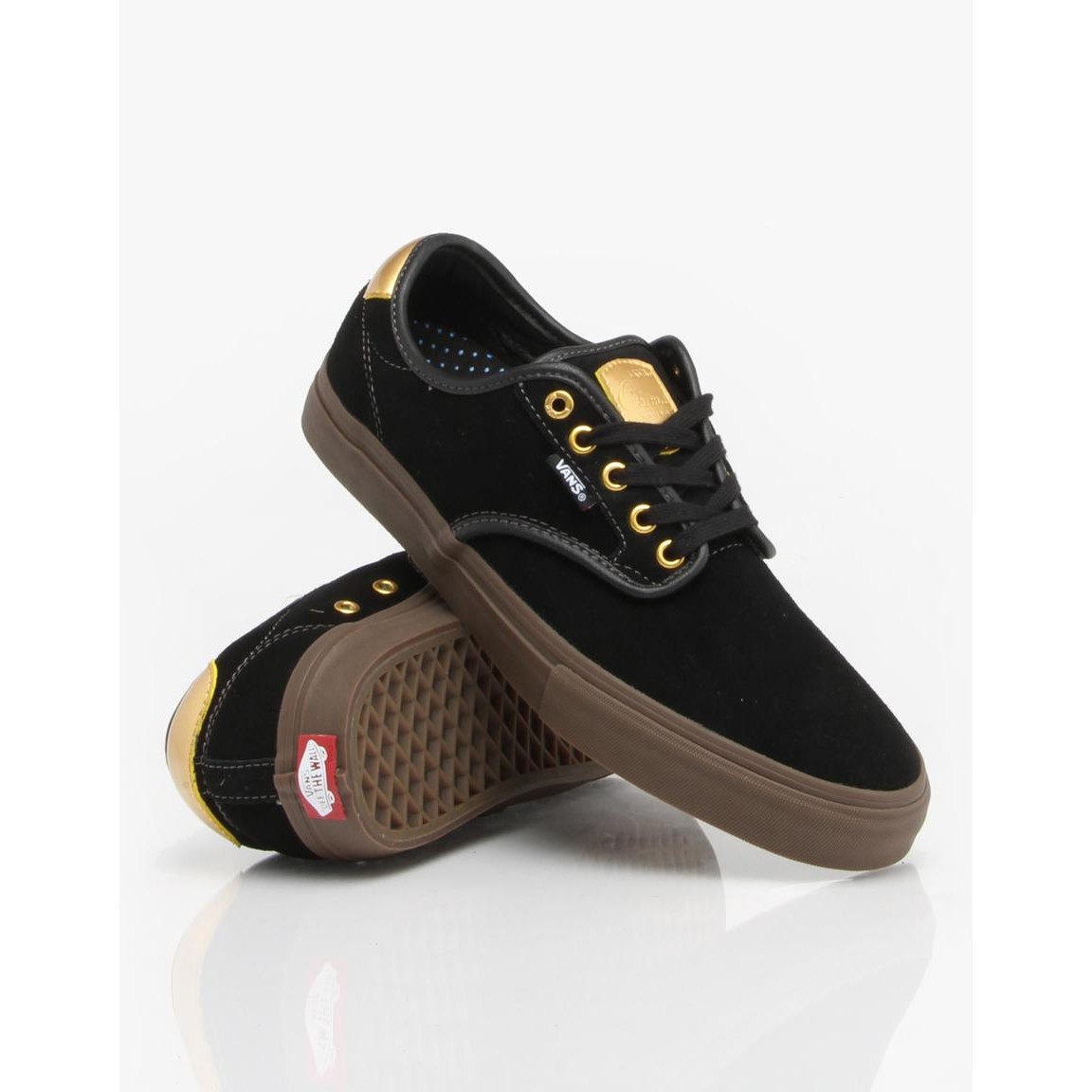 vans chima black gum