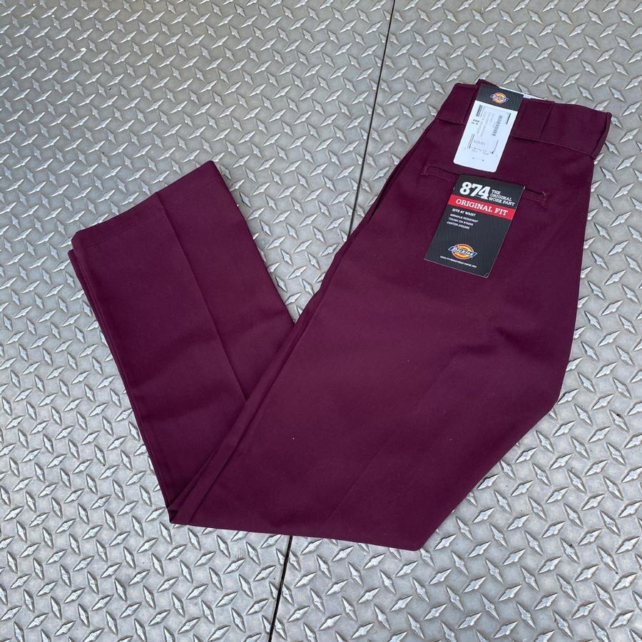 maroon chino pants