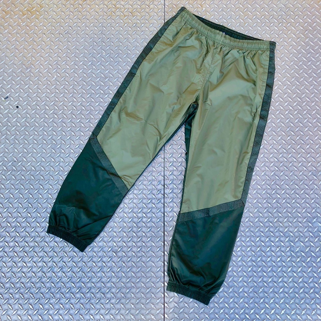 nike sb ishod pants