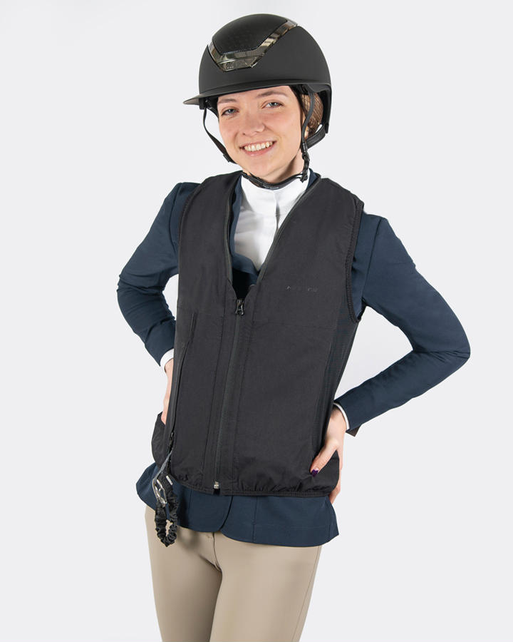 Helite Helite Zip In Hunter Airbag Vest Black Safety Vests At Chagrin Saddlery Main