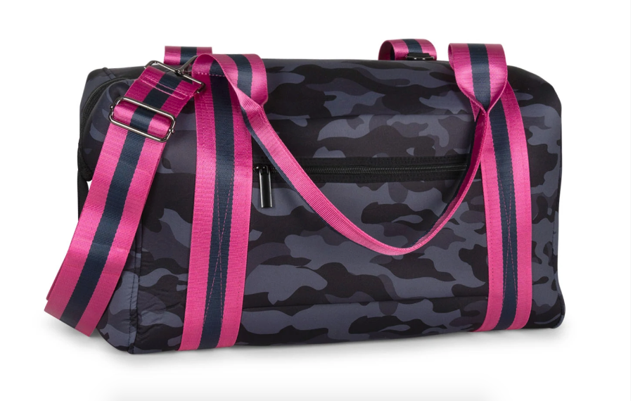 NWT VS PINK buy Weekender Tote camo