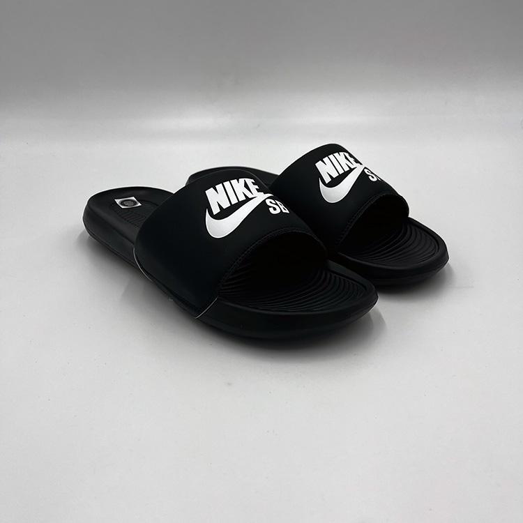 Nike sb slides black best sale