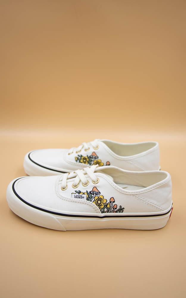 vans trippy floral authentic sf