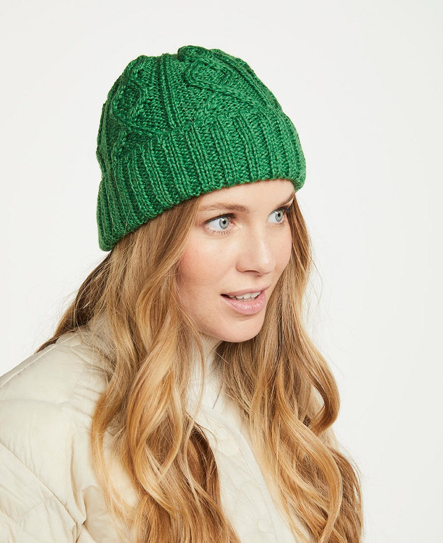 Aran Woollen Mills Aran Diamond Stitch Hat (Emerald) Clothing Caps Hats ...