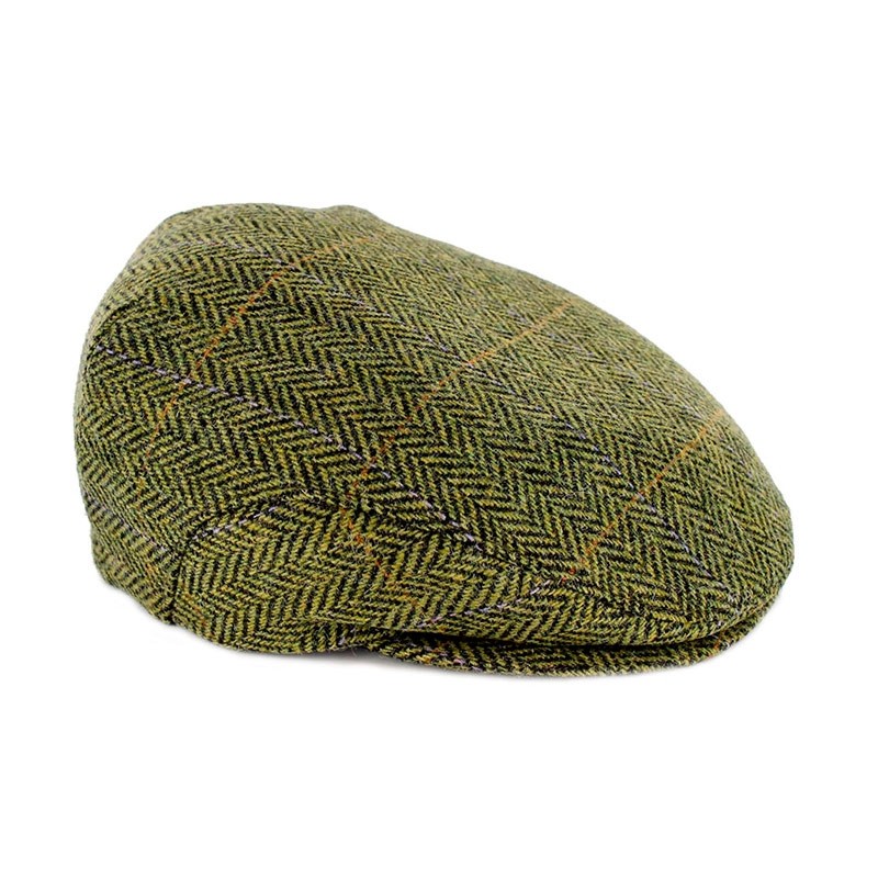 Muckross Weavers Irish Tweed Cap (Moss Green Herringbone) Clothing Caps ...