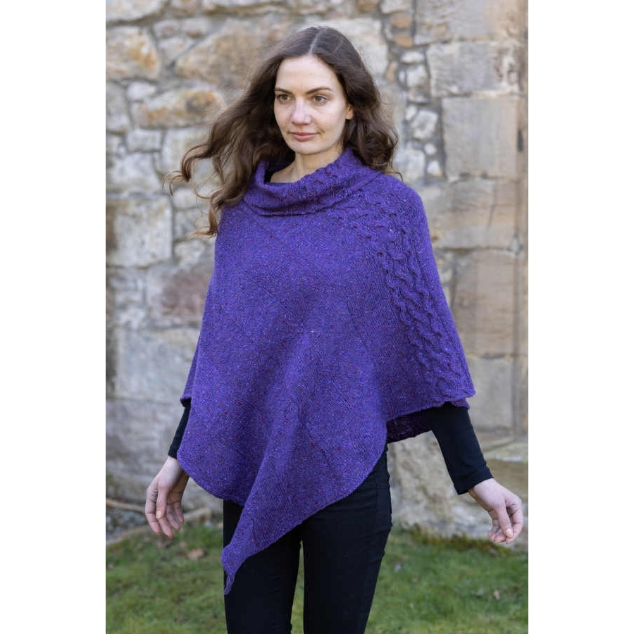 Capes And Shawls - Irish On Grand