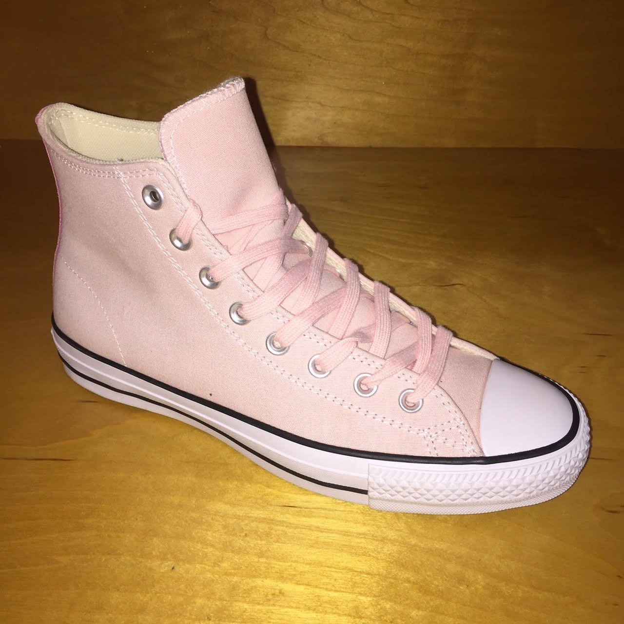 vapor pink converse