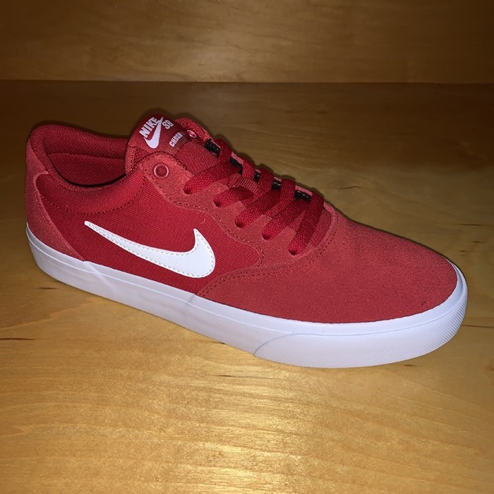 red nike skateboarding shoes